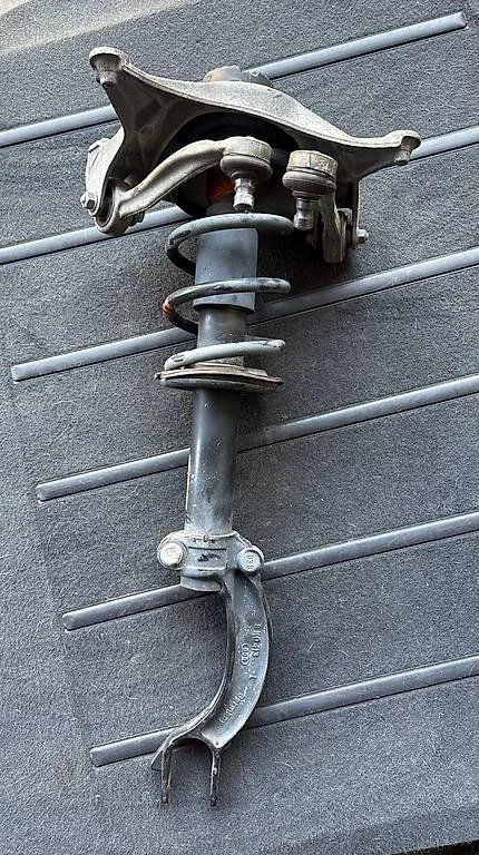 Audi A4 B8 Federbein Vorne Original 2012