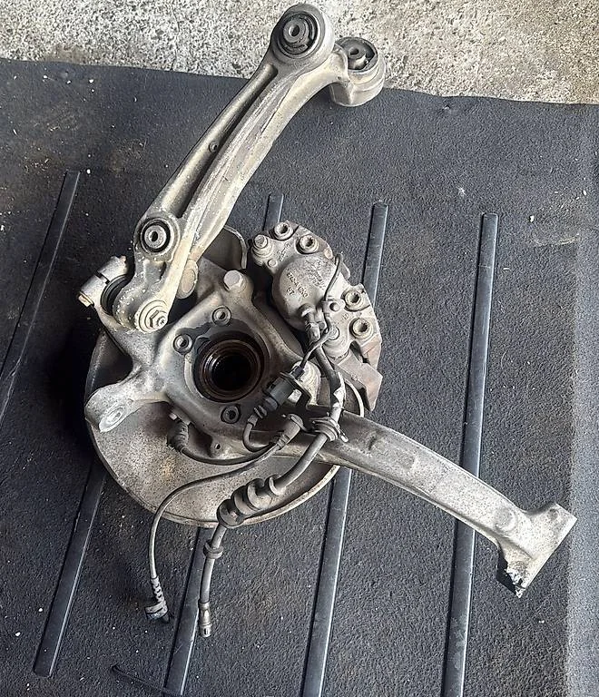 Audi A5 8T Achsschenkel Vorne Komplett Original