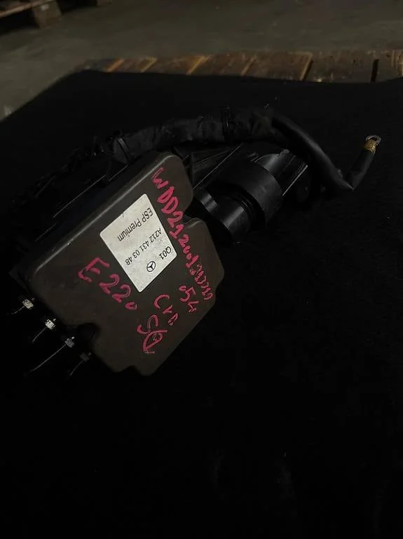 Mercedes W212 E220 ABS Block ESP Steuergerät A2124310348