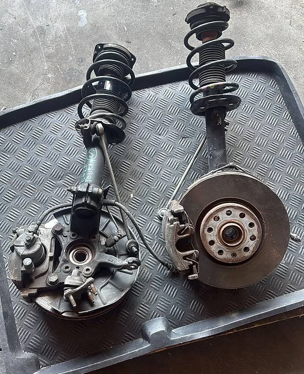VW Touran 2010-2015 Vorderachse