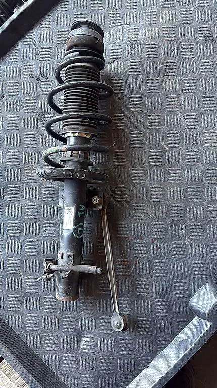Audi A1 8X 2010-2014 Stossdämpfer Vorne Links