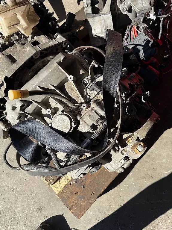 Renault EDC Automatikgetriebe DC4006 zu verkaufen.