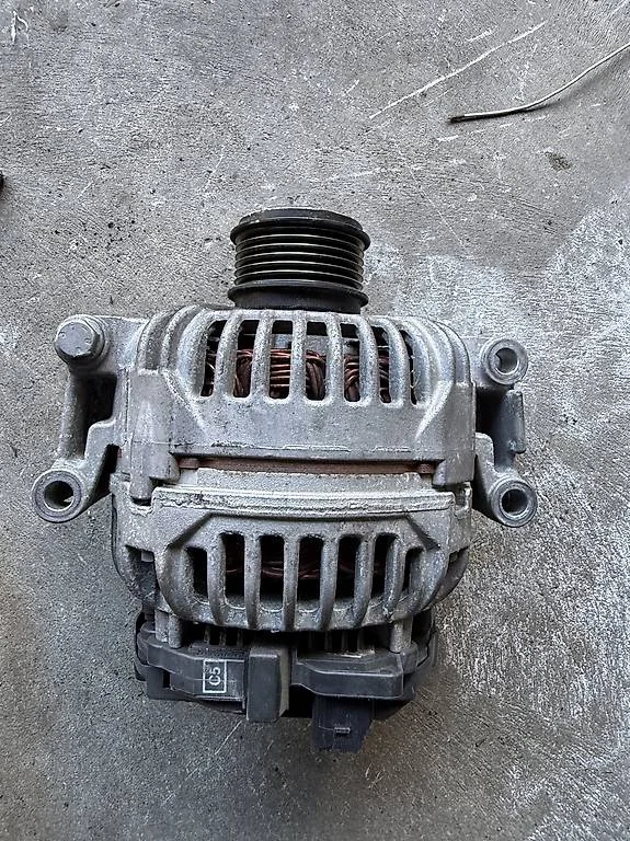 Lichtmaschine Bosch 06H903016L Audi VW 140A