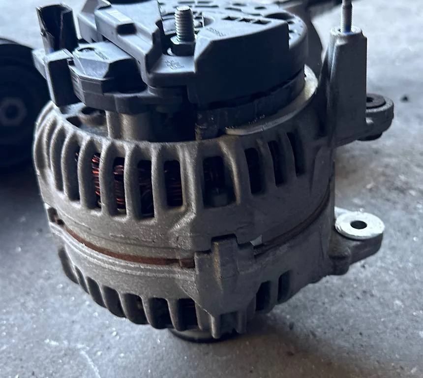 Lichtmaschine Bosch 03F903023D 140A VW Audi Seat Skoda